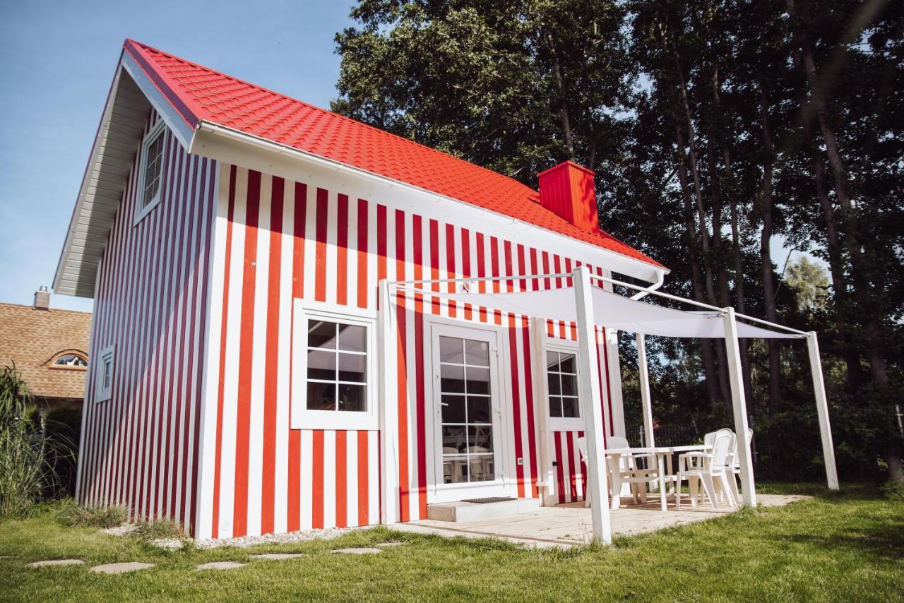 Morskie Domki Kopalino Caloroczne Любятово Экстерьер фото